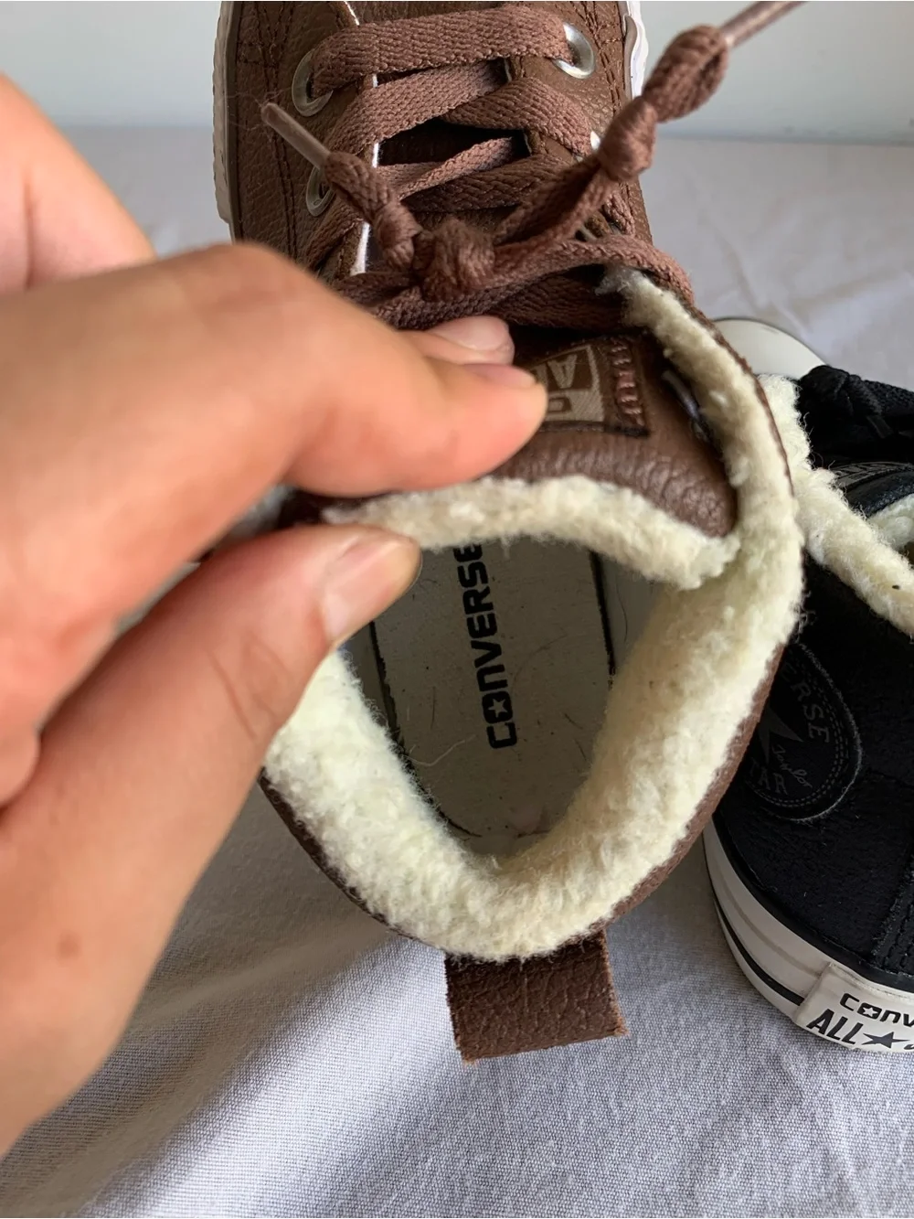 Converse Kids Mismatched Sherpa-Lined High Top Sneakers - Black & Brown